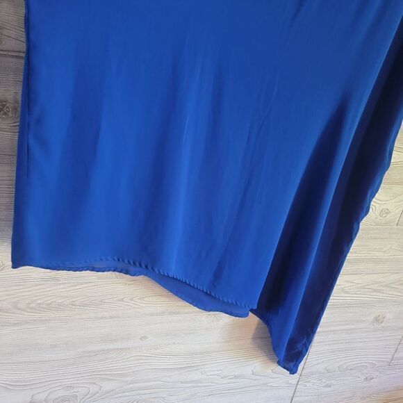 Torrid Asymmetrical Studded Chiffon Blouse SZ 4XL Alternative Electric Blue Plus - Picture 4 of 5